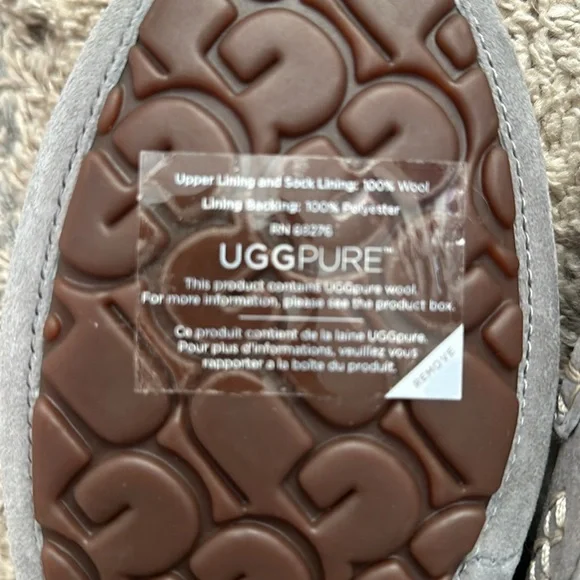 NWT UGG Ansley moccasin slippers light grey - Picture 13 of 15